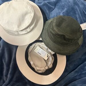 WILL+BEAR Cream/Med & 1 Green/Sml Bucket Hats•NWT•Price for 1/one!!!